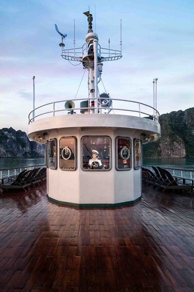 Du thuyền Emeraude 37 cabin